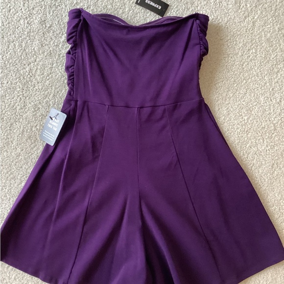 Express shorts romper (FINALPRICEDROP) - Picture 2 of 2